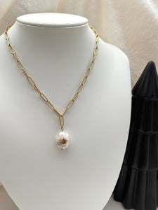 Camelia Necklace