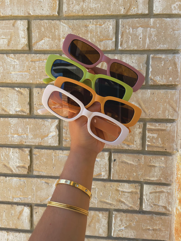 Vintage Sunglasses 🕶☀️🧡