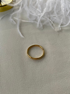 Smooth Gold Thin Ring Band